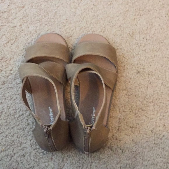 comfortview Shoes - Any 5 items for $10 EVERYTHING MUST GO Make offer